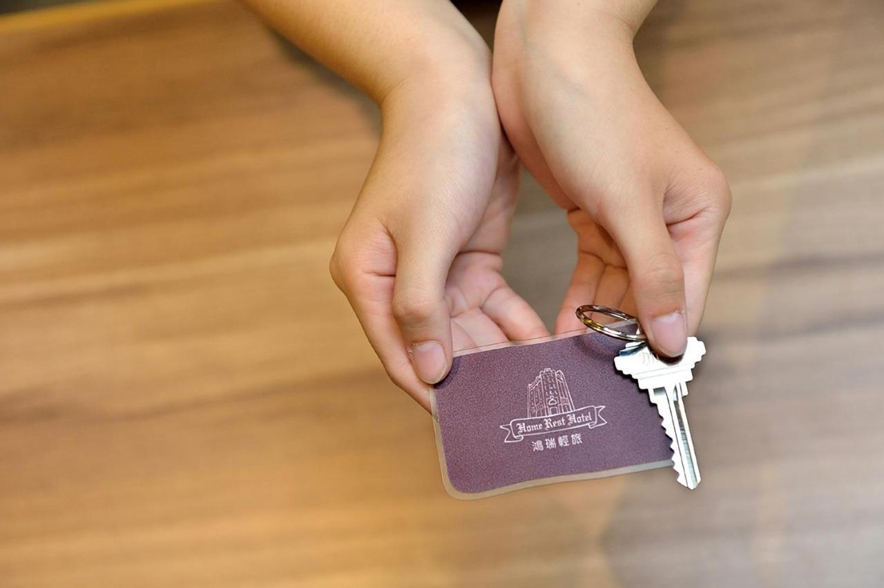 Home Rest Hotel Taitung Bagian luar foto