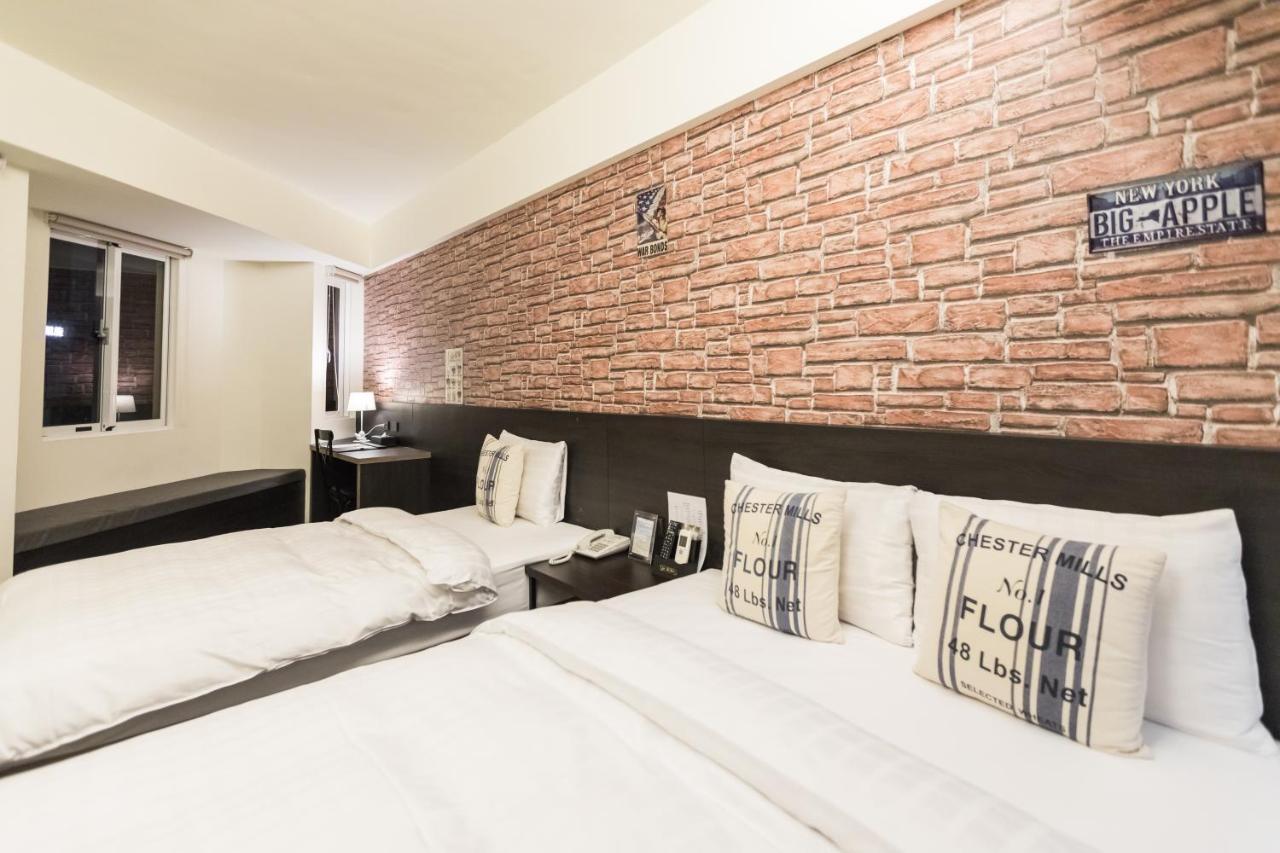 Home Rest Hotel Taitung Bagian luar foto