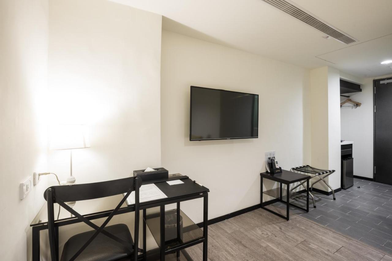 Home Rest Hotel Taitung Bagian luar foto
